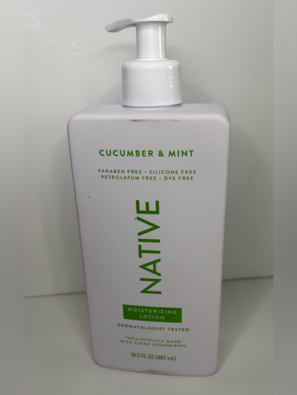 Native Moisturizing Lotion Cucumber & Mint